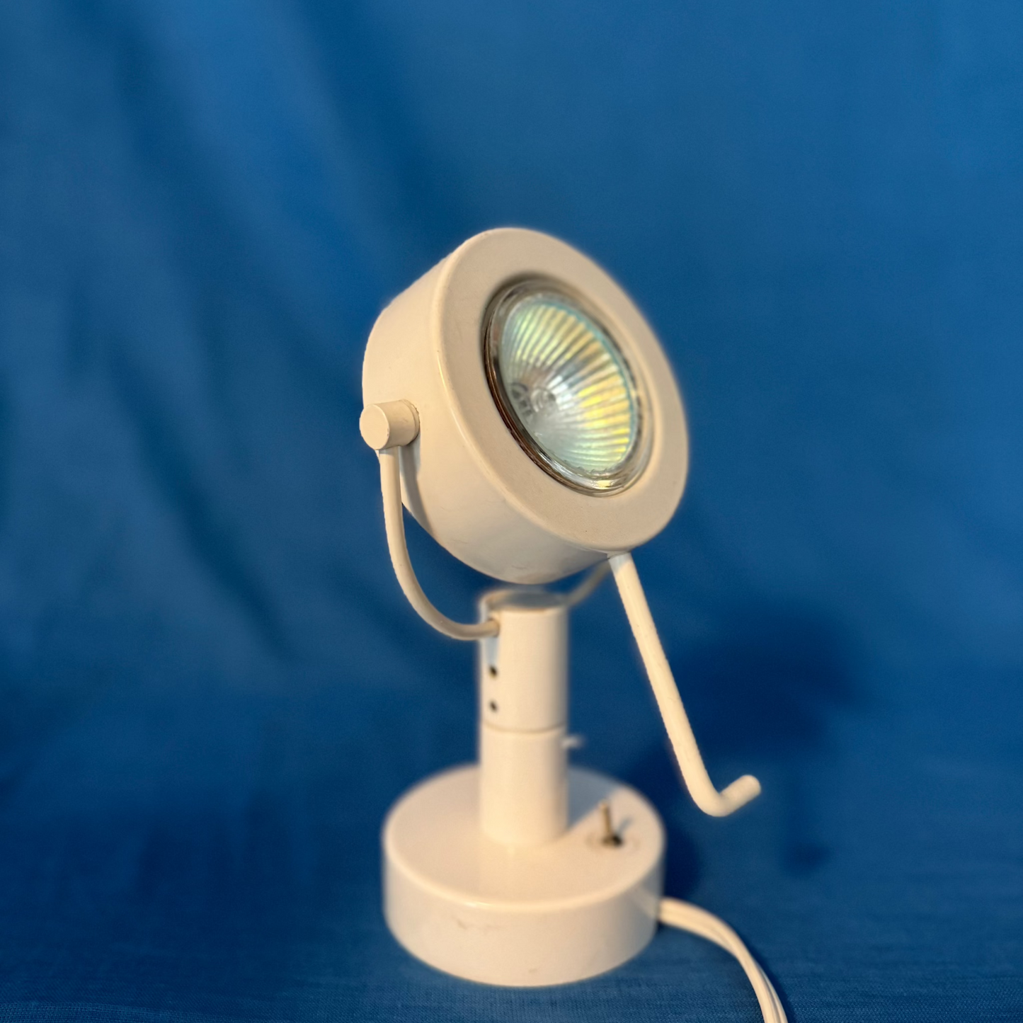 Mooi Beryll design met handeltje m lichtbron te verplaatsen.