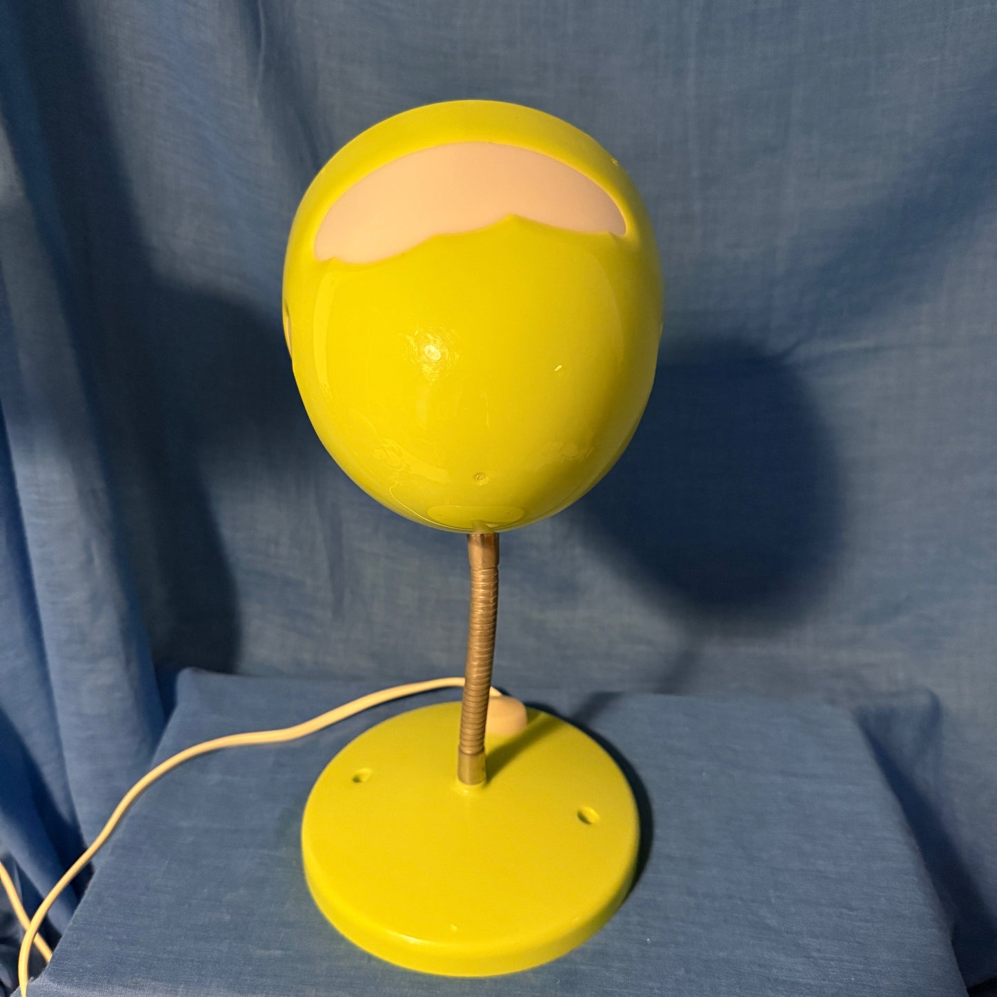 Ronde vormen en kleur geven een rustig gevoel in uw IKEA interieur.